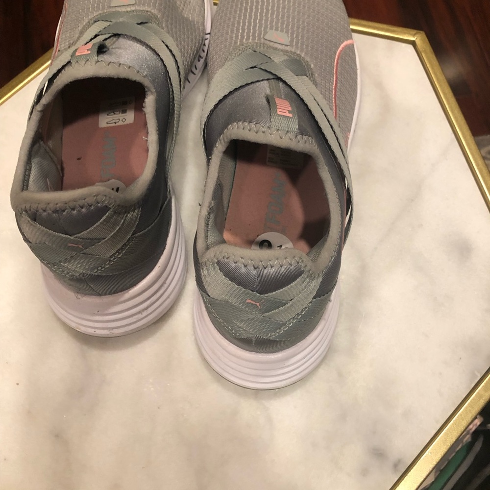 Puma women9 1/2 on good shape